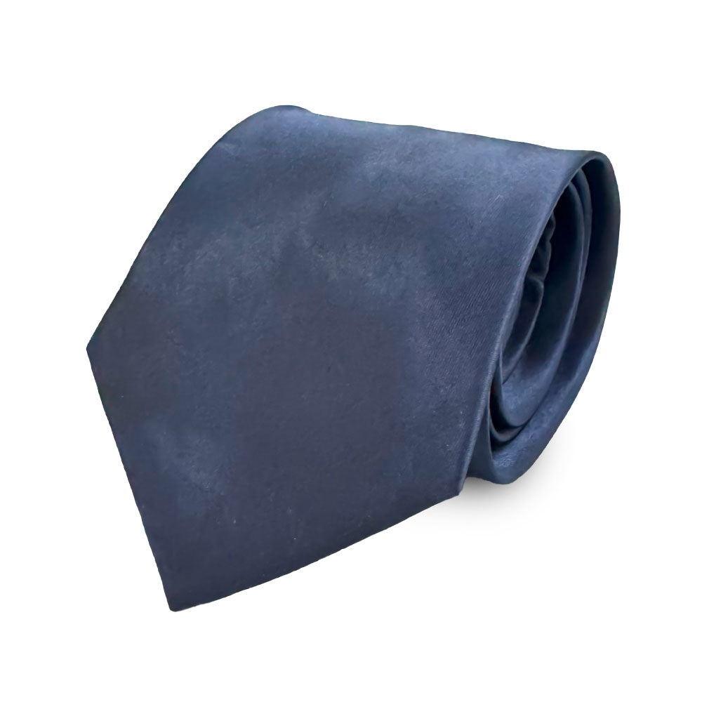 Cravatta blu effetto seta